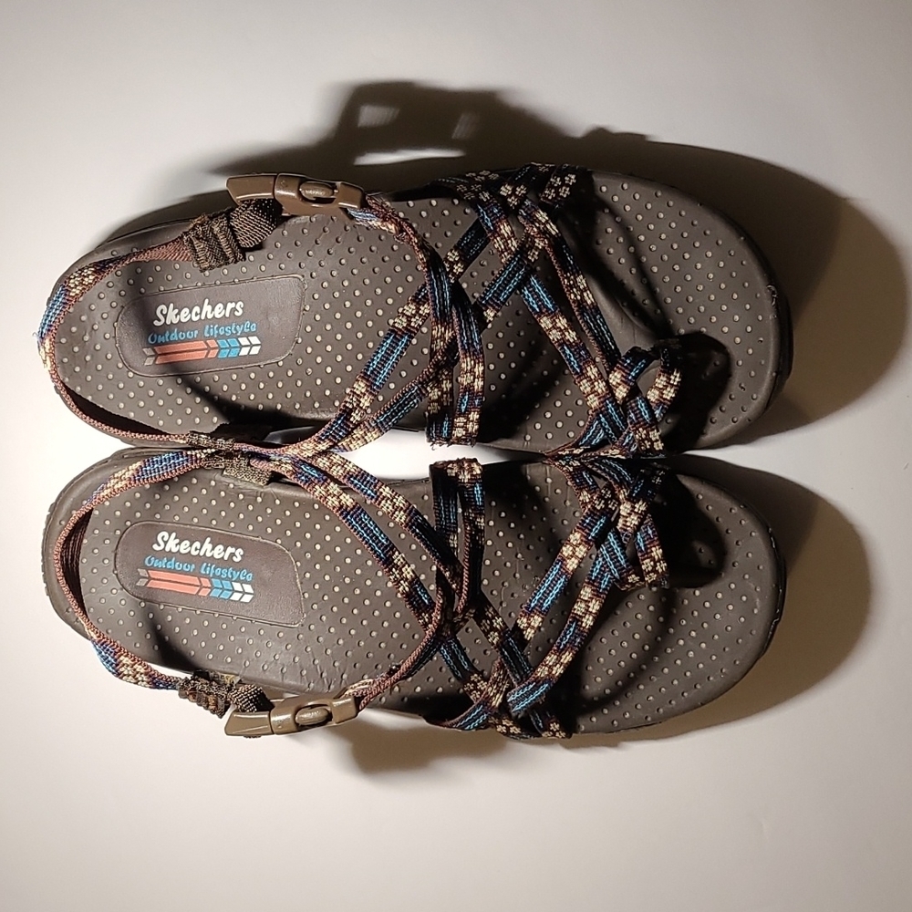 Skechers Women's Reggae-Loopy Sandals